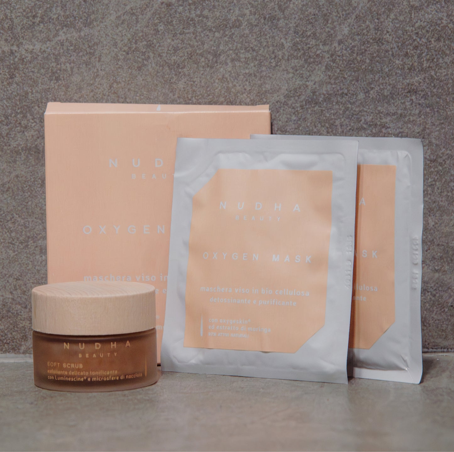 VELVET ROUTINE, trattamento levigante e azione detox