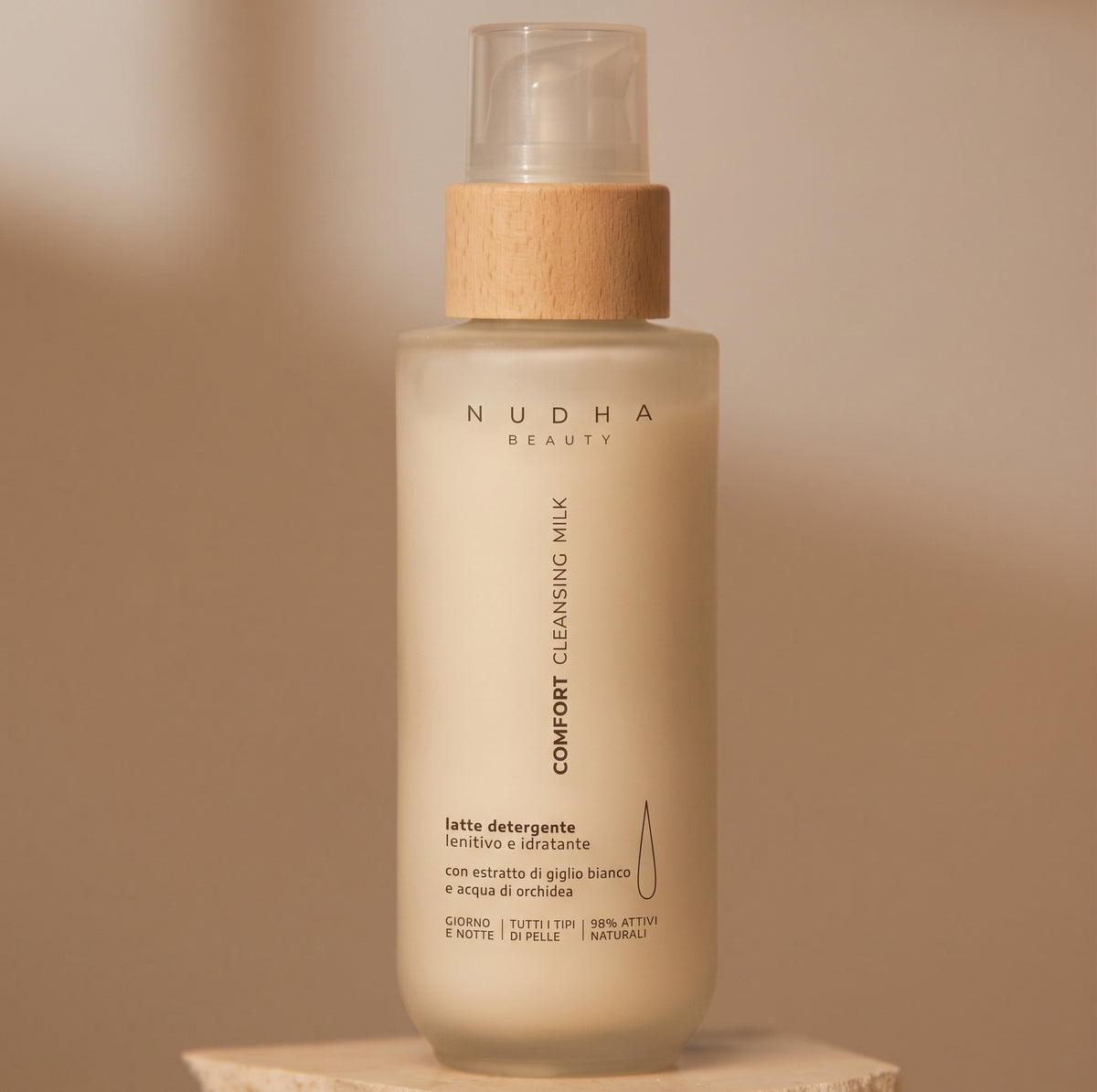COMFORT CLEANSING MILK, latte detergente idratante e lenitivo