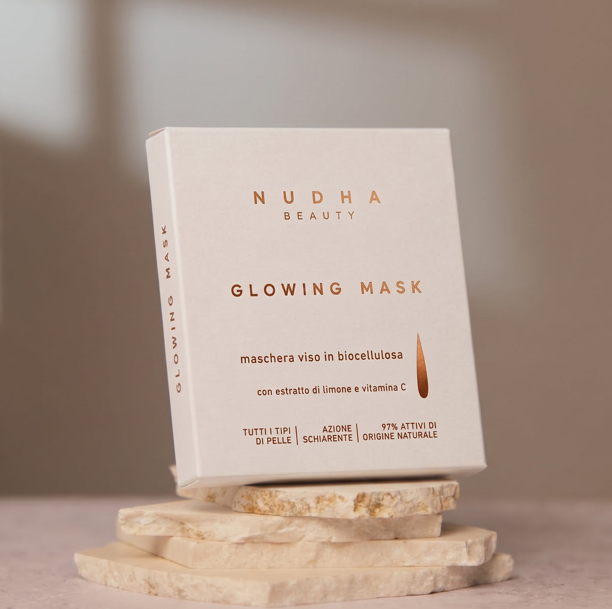 GLOWING MASK, maschera in biocellulosa schiarente e illuminante